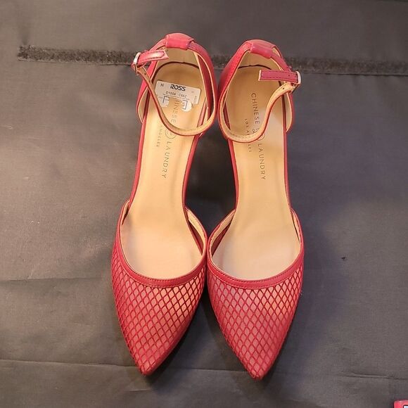 BRAND NEW CHINESE LAUNDRY  HEELS WITH MESH DESIGN AND POINTED TOE PUMP - Picture 2 of 14